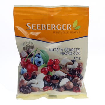 Seeberger Nuts 'n' Berries Snack Mix 175g - Available at Alosra Online Supermarket