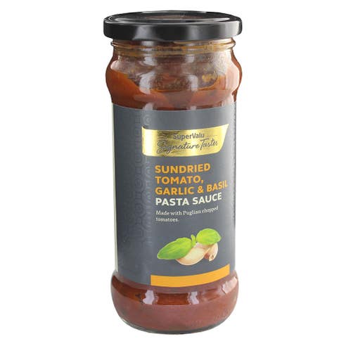 SuperValu Signature Tastes Sundried Tomato Garlic & Basil Pasta Sauce 350g - Available at Alosra Online Supermarket