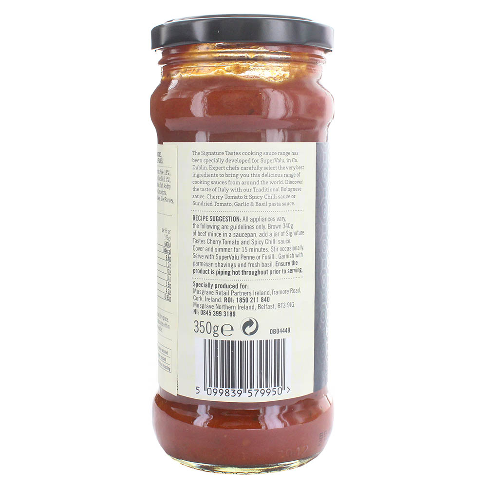 SuperValu Signature Tastes Sweet Cherry Tomato & Spicy Chilli Pasta Sauce 350g right side image