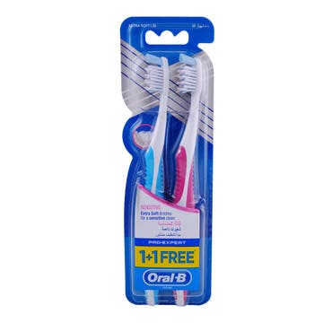 Oral B Pro Expert Soft Toothbrush 1+1 Free [Special Offer] 