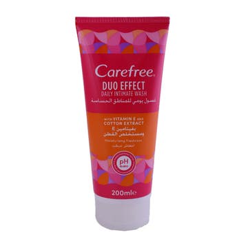 Carefree Duo Effect Daily Intimate Wash 200ml 