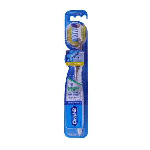 Oral-B Pro Expert Bacteria Blast Toothbrush 