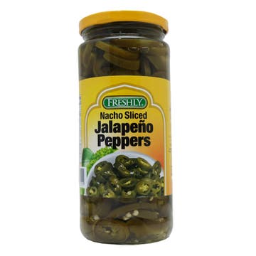 Freshly Nacho Sliced Green Jalapeno Peppers 454g 