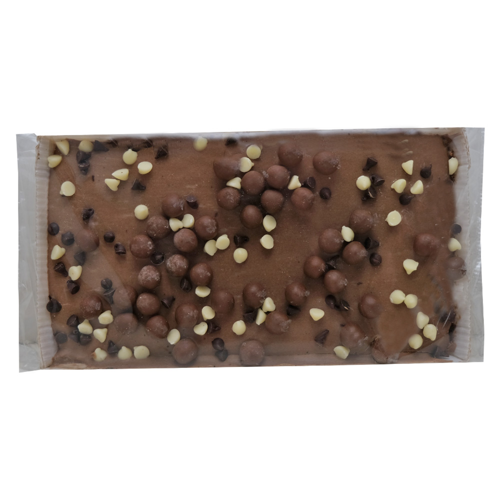 Loaded Chocolate Traybake 335g