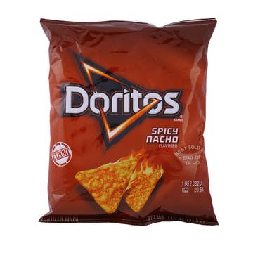 Doritos Spicy Flavoured Nacho Chips 32g